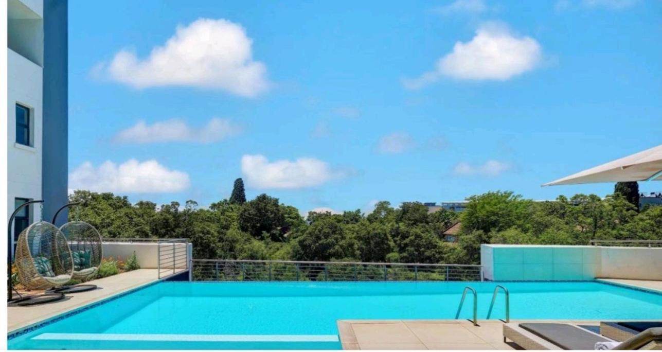 Luxurious 2 Bedroom @ The Regency *